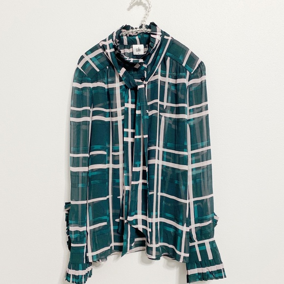 Cabi 3948 Cake Ruffle Blouse Medium NWT - Picture 5 of 11